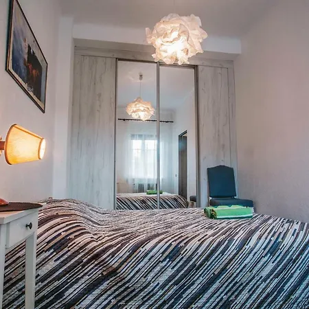 شقة 2 Loft Near Airport And Oldriga And Centre *