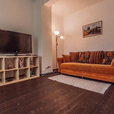 شقة 2 Loft Near Airport And Oldriga And Centre *